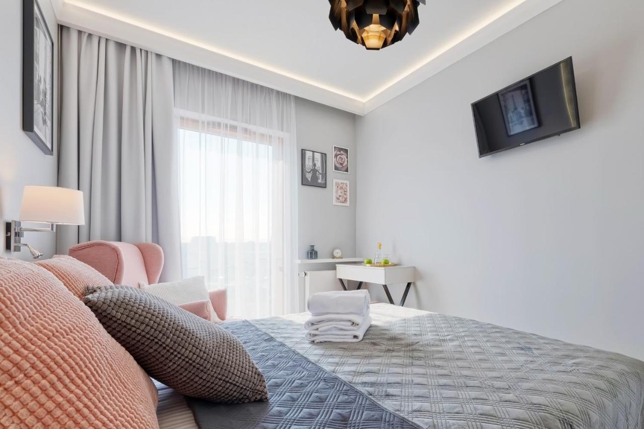 Athome Suites Krasków Εξωτερικό φωτογραφία